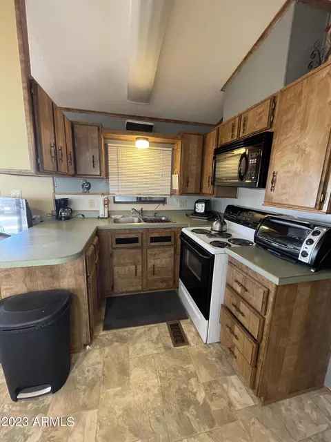 1589 W Yakima Ave #589, Apache Junction, AZ 85119 photo 3