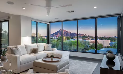 3800 E Lincoln Dr #15, Phoenix, AZ 85018
