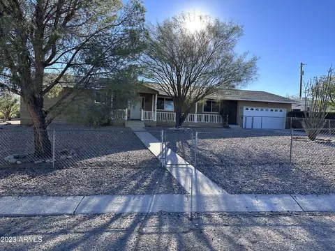 490 El Sol Dr, Benson, AZ 85602