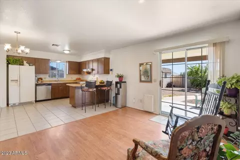747 E Quail Ave, Apache Junction, AZ 85119 photo 5