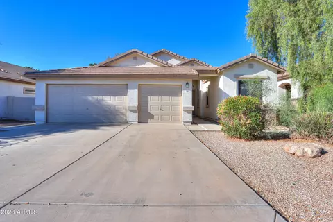 946 S Parkcrest St, Gilbert, AZ 85296