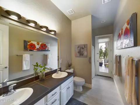 Bath - 16238 E Julius Rd, Gilbert, AZ 85298 photo 3 of 4