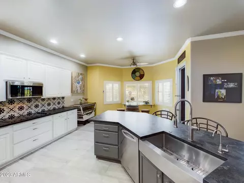 Kitchen - 16238 E Julius Rd, Gilbert, AZ 85298 photo 5 of 5