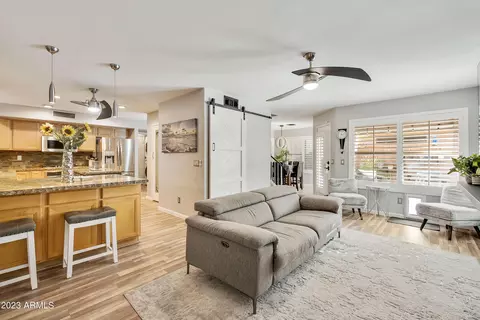 4811 E Melinda Ln, Phoenix, AZ 85054