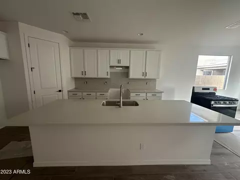 9405 E Spiral Ave, Mesa, AZ 85212 photo 3