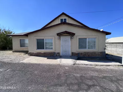 140 S Fairview St, Globe, AZ 85501