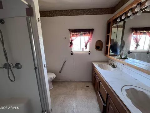 140 S Fairview St, Globe, AZ 85501 photo 7