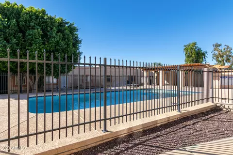 4537 N 26th Dr, Phoenix, AZ 85017 photo 21