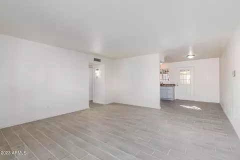 4537 N 26th Dr, Phoenix, AZ 85017 photo 6