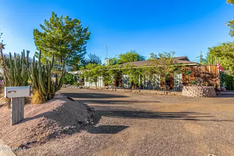 3046 E Charter Oak Rd, Phoenix, AZ 85032 photo 4