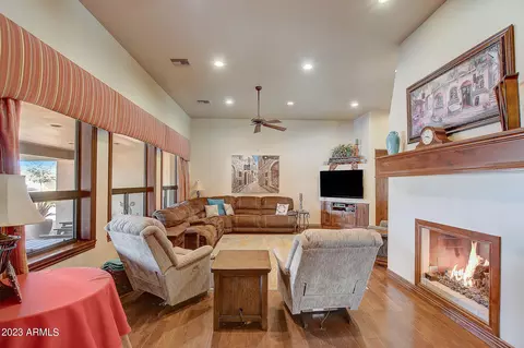 12 E Secretariat Dr, Tempe, AZ 85284 photo 4