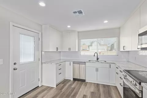 910 E Hope St, Mesa, AZ 85203 photo 10