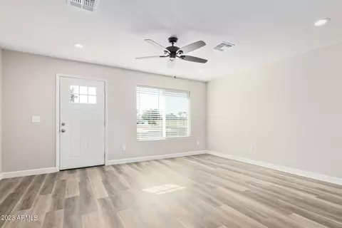 910 E Hope St, Mesa, AZ 85203 photo 5