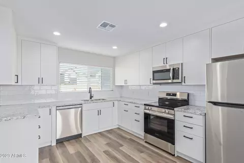 910 E Hope St, Mesa, AZ 85203 photo 9
