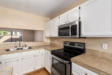 4266 E Agave Rd, Phoenix, AZ 85044 photo 13