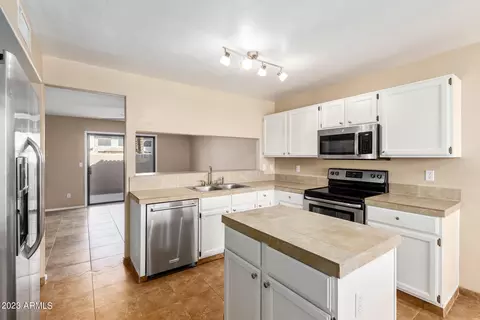 4266 E Agave Rd, Phoenix, AZ 85044 photo 11