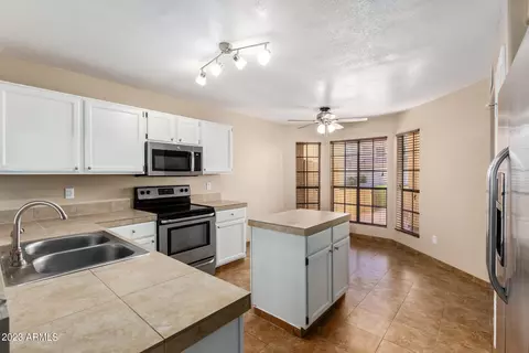 4266 E Agave Rd, Phoenix, AZ 85044 photo 10