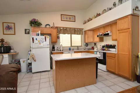 758 E June St, Mesa, AZ 85203 photo 3