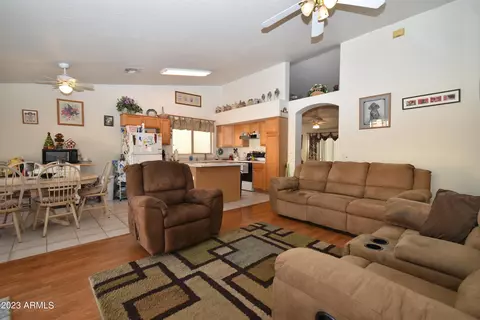 758 E June St, Mesa, AZ 85203 photo 2