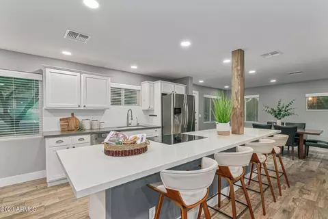 9846 N 16th Pl, Phoenix, AZ 85020 photo 7