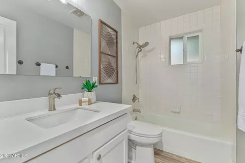 9846 N 16th Pl, Phoenix, AZ 85020 photo 11