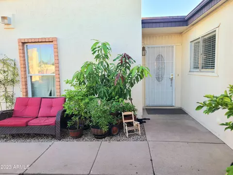3023 W Redfield Rd, Phoenix, AZ 85053