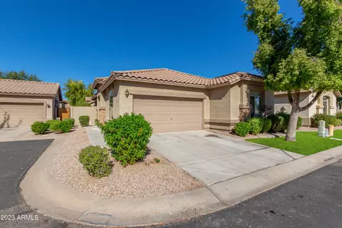 1260 S Soho Ln, Chandler, AZ 85286