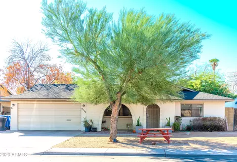 2117 W De Palma Cir, Mesa, AZ 85202