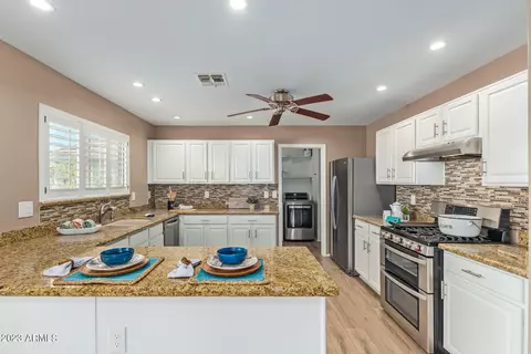 2402 E Winged Foot Dr, Chandler, AZ 85249