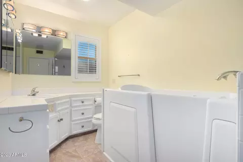 520 W Clarendon Ave #E23, Phoenix, AZ 85013 photo 12