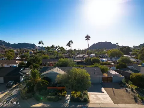 2733 E Cinnabar Ave, Phoenix, AZ 85028 photo 4