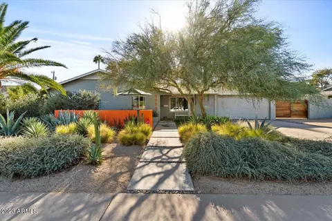 2733 E Cinnabar Ave, Phoenix, AZ 85028