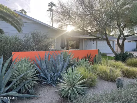 2733 E Cinnabar Ave, Phoenix, AZ 85028 photo 2