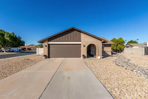 16645 N 34th Dr, Phoenix, AZ 85053 photo 2
