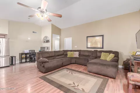 16645 N 34th Dr, Phoenix, AZ 85053 photo 9