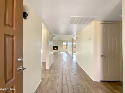 2263 E Flossmoor Cir, Mesa, AZ 85204 photo 8