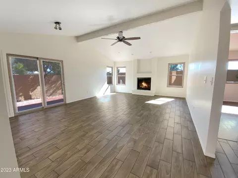 2263 E Flossmoor Cir, Mesa, AZ 85204 photo 2