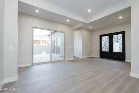 1298 E Carob Dr, Gilbert, AZ 85298 photo 9