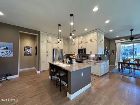 6565 E Thomas Rd #1021, Scottsdale, AZ 85251