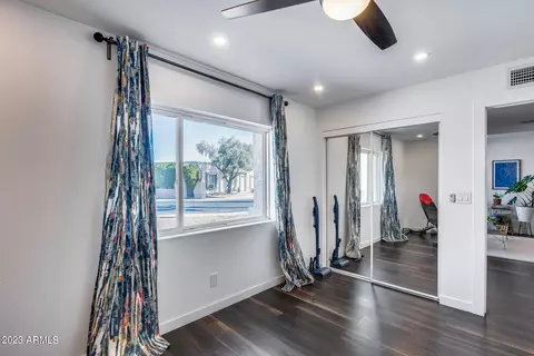 907 E Michelle Dr, Phoenix, AZ 85022 photo 10