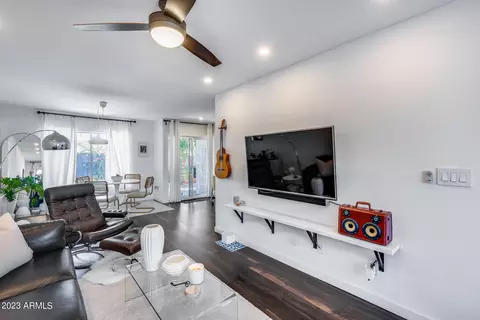 907 E Michelle Dr, Phoenix, AZ 85022 photo 16