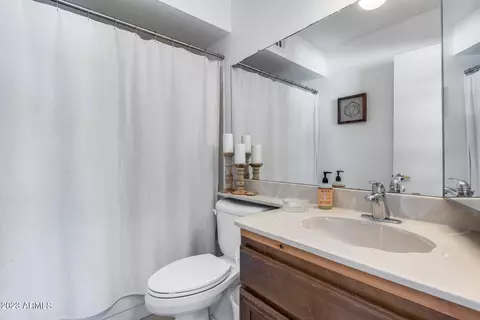 907 E Michelle Dr, Phoenix, AZ 85022 photo 28