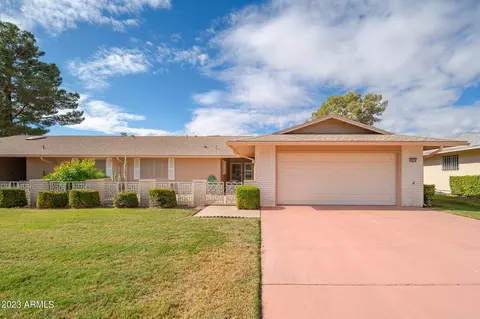 18026 N Highwood Ct, Sun City, AZ 85373