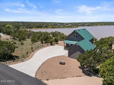 8371 Lake View Dr, Show Low, AZ 85901