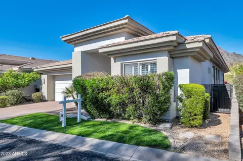 Exterior - 3034 E Squaw Peak Cir, Phoenix, AZ 85016 photo 10 of 11