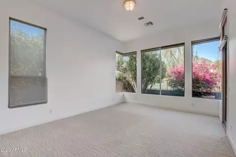 Bedroom - 3034 E Squaw Peak Cir, Phoenix, AZ 85016 photo 1 of 4