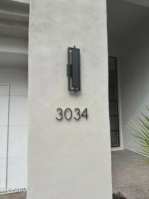 Exterior - 3034 E Squaw Peak Cir, Phoenix, AZ 85016 photo 11 of 11