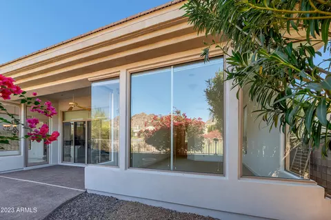 Exterior - 3034 E Squaw Peak Cir, Phoenix, AZ 85016 photo 5 of 11