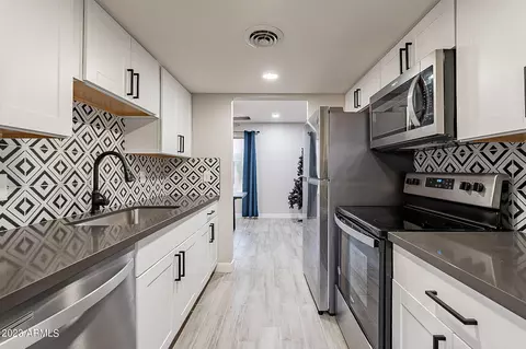 7126 N 19th Ave #249, Phoenix, AZ 85021 photo 2