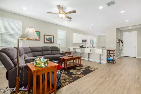 2866 E Yuma Ave, Apache Junction, AZ 85119 photo 6